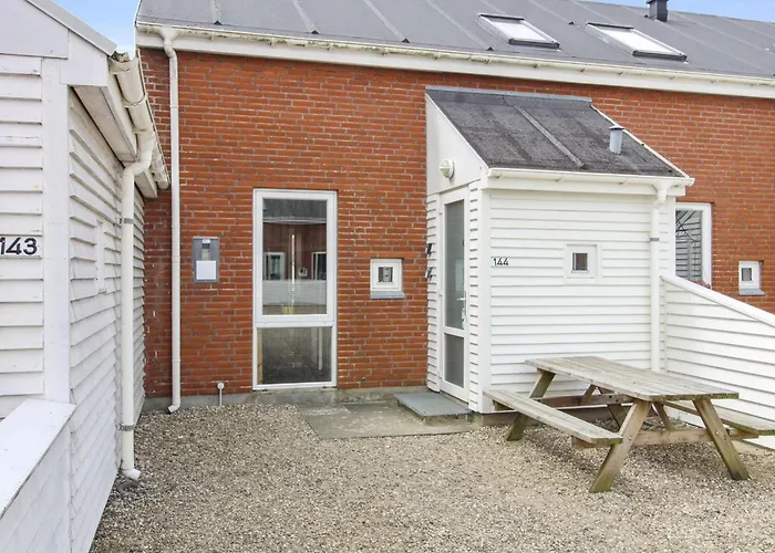 Helene - 2-3km From The Sea By Interhome *