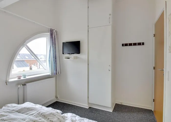 Apartment Helene - 2-3km From The Sea By Interhome